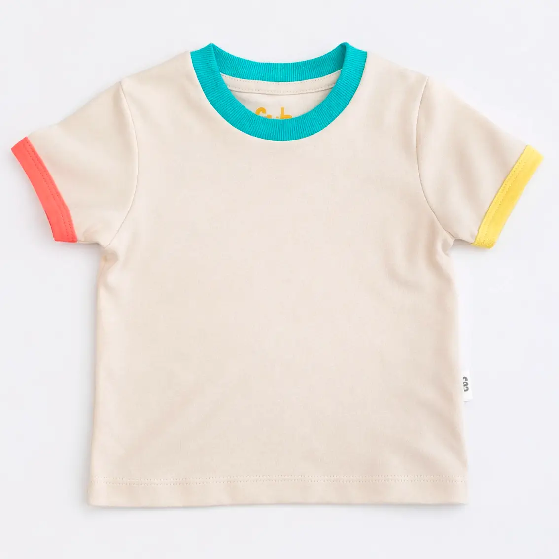 Camiseta Off Debruns em Contraste